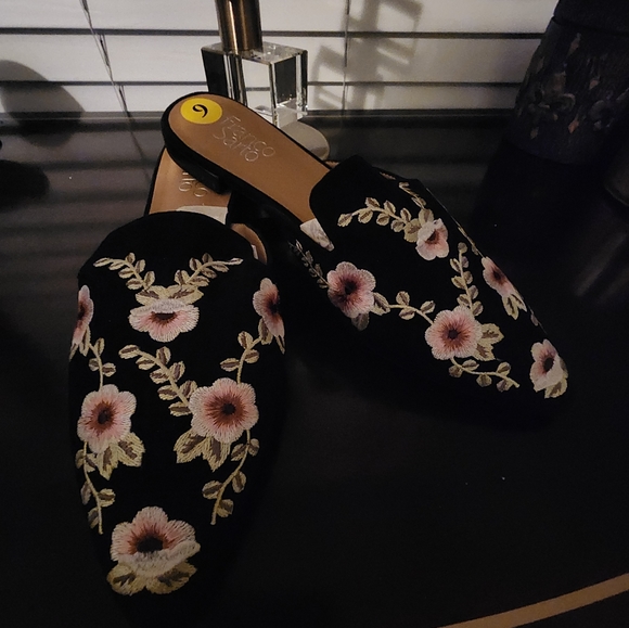 Never worn Franco Sarto | Russo 2 Floral Mules - Picture 3 of 4